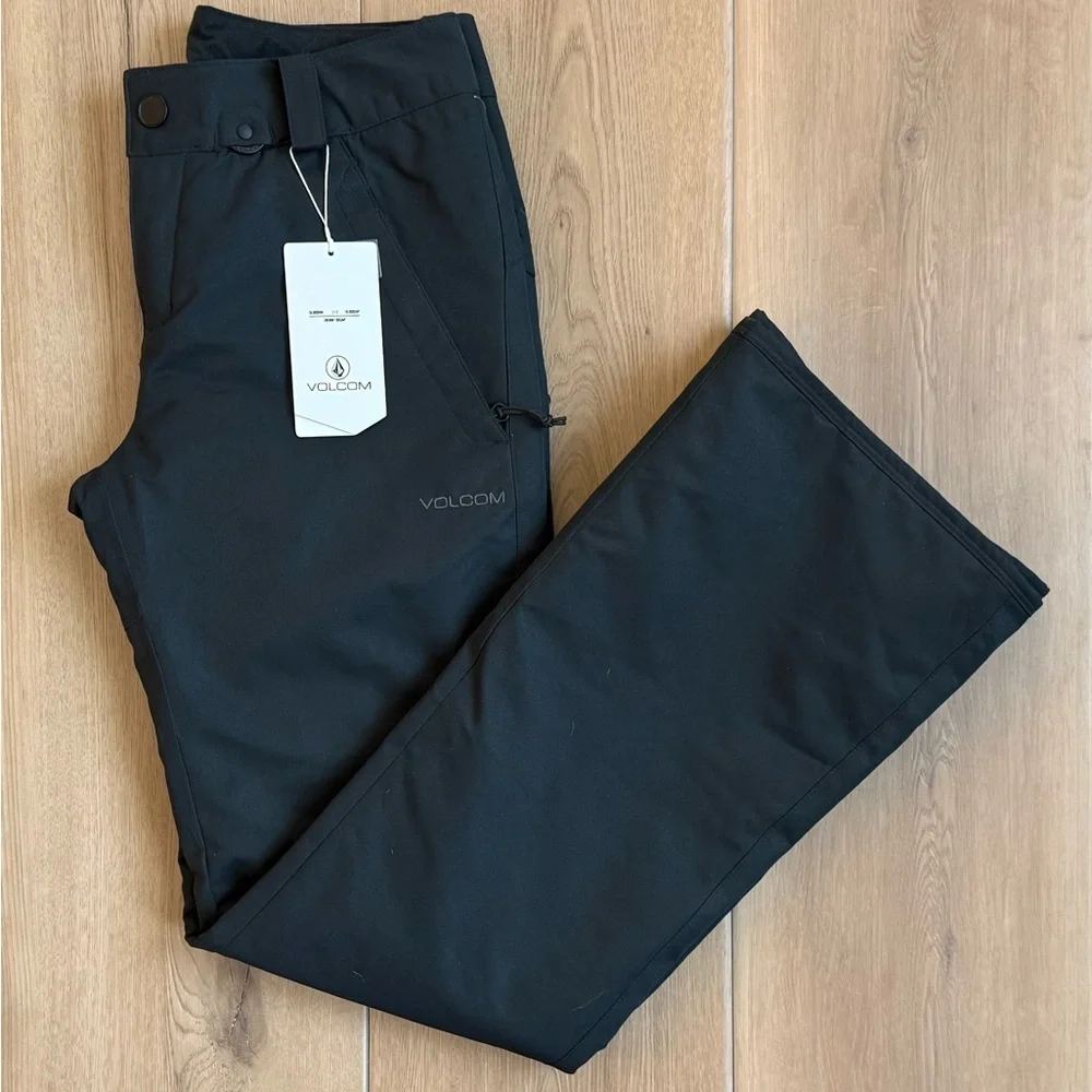 Volcom nwt frochickie